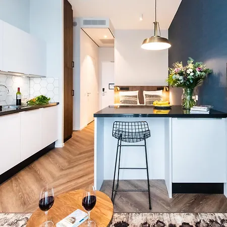 Ξενοδοχείο με διαμερίσματα Numa Docklands 4*