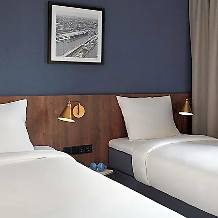 Numa Docklands Aparthotel