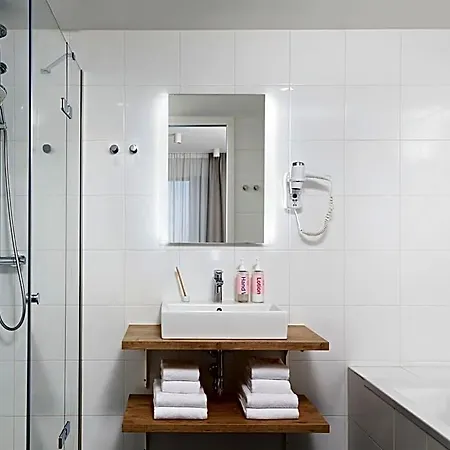 Numa Docklands 4* Amsterdam