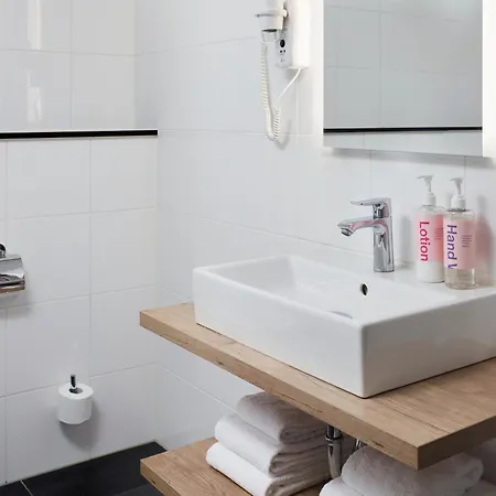 Yays Docklands Amsterdam